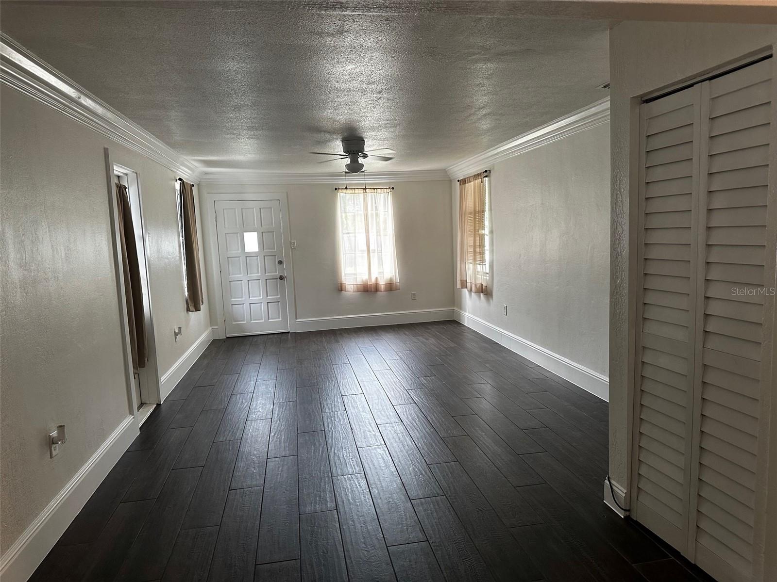 Image 20 of 39 For 5310 Ridgewood Avenue