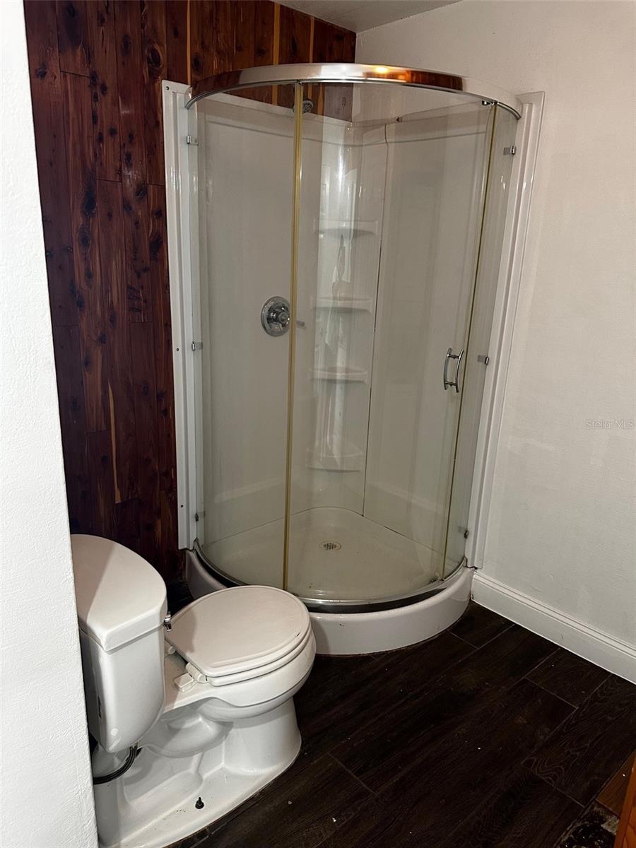 Image 28 of 39 For 5310 Ridgewood Avenue