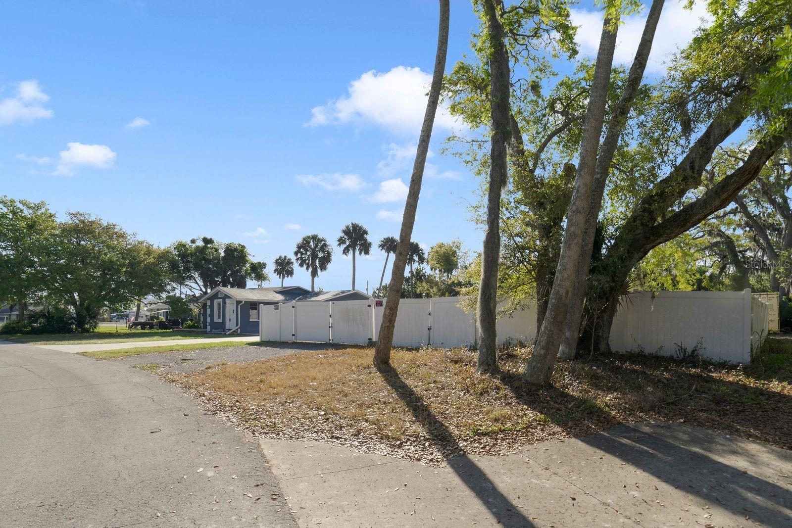 Image 37 of 39 For 5310 Ridgewood Avenue