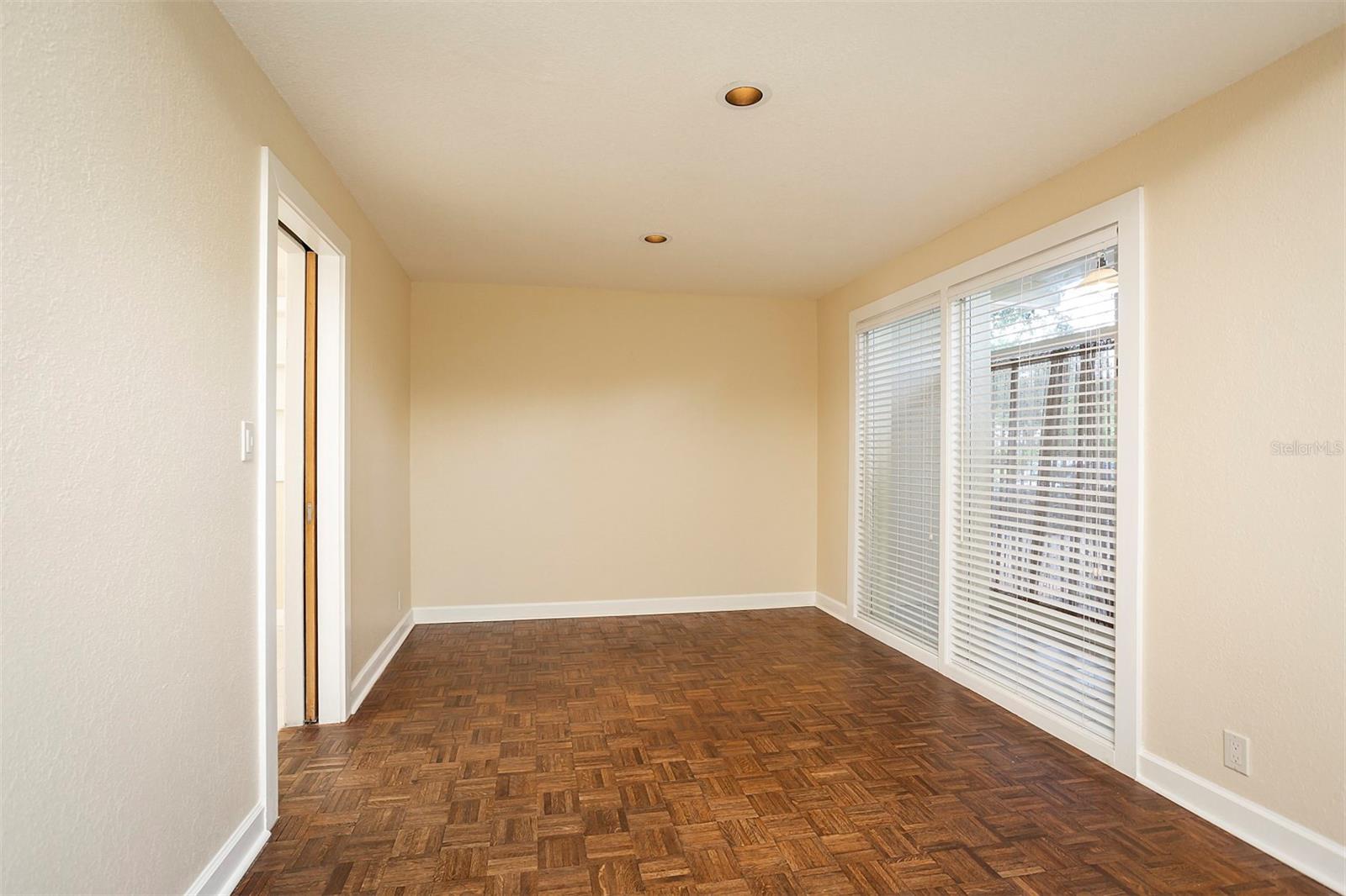 Image 10 of 19 For 2036 Via Tuscany