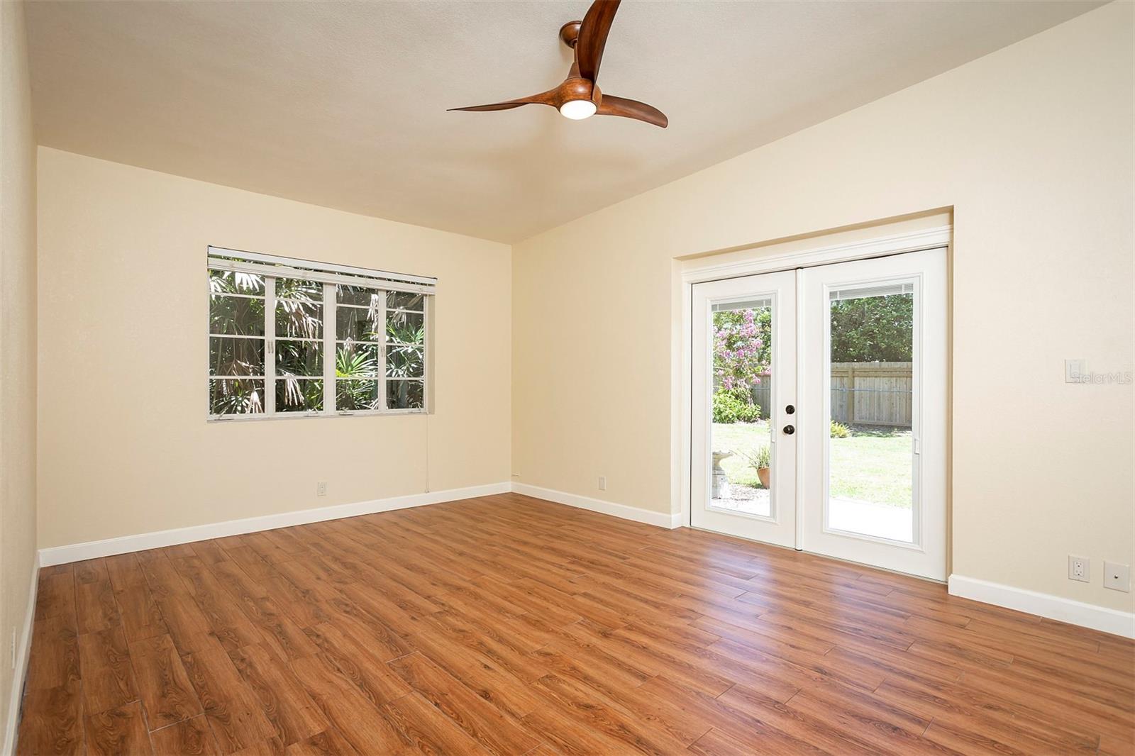 Image 14 of 19 For 2036 Via Tuscany