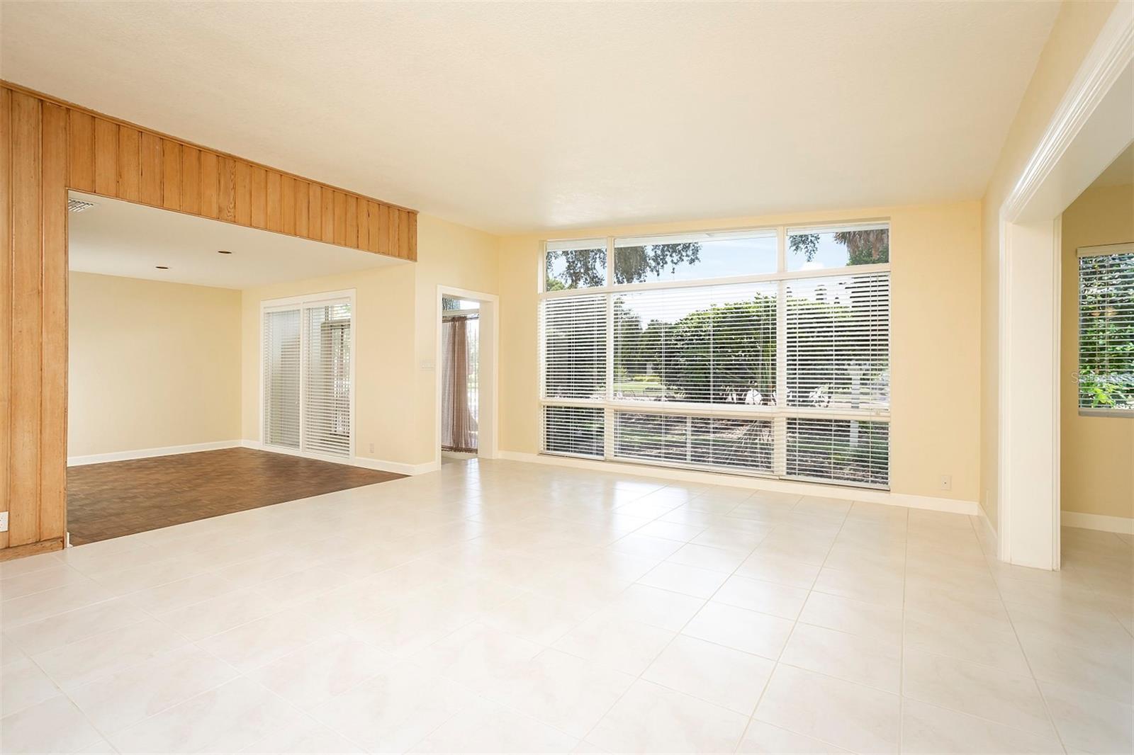 Image 8 of 19 For 2036 Via Tuscany