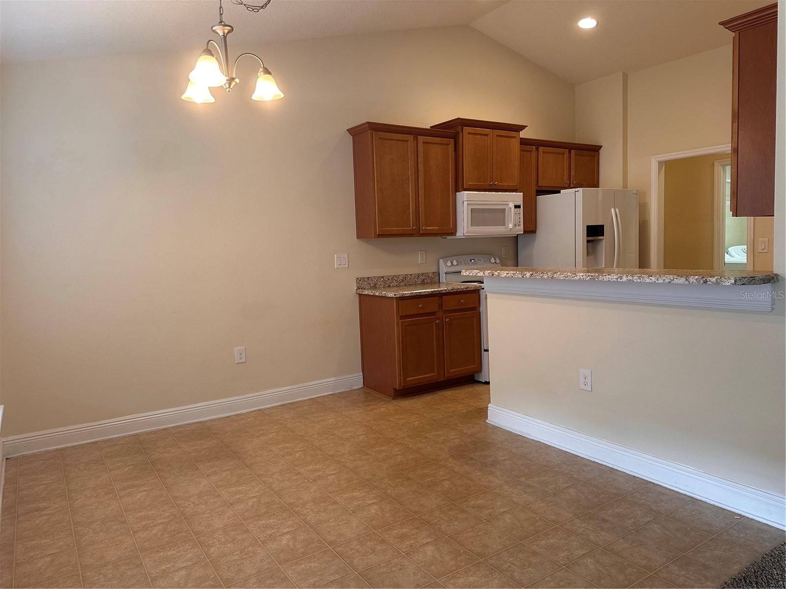 Image 11 of 56 For 402 Edith Drive