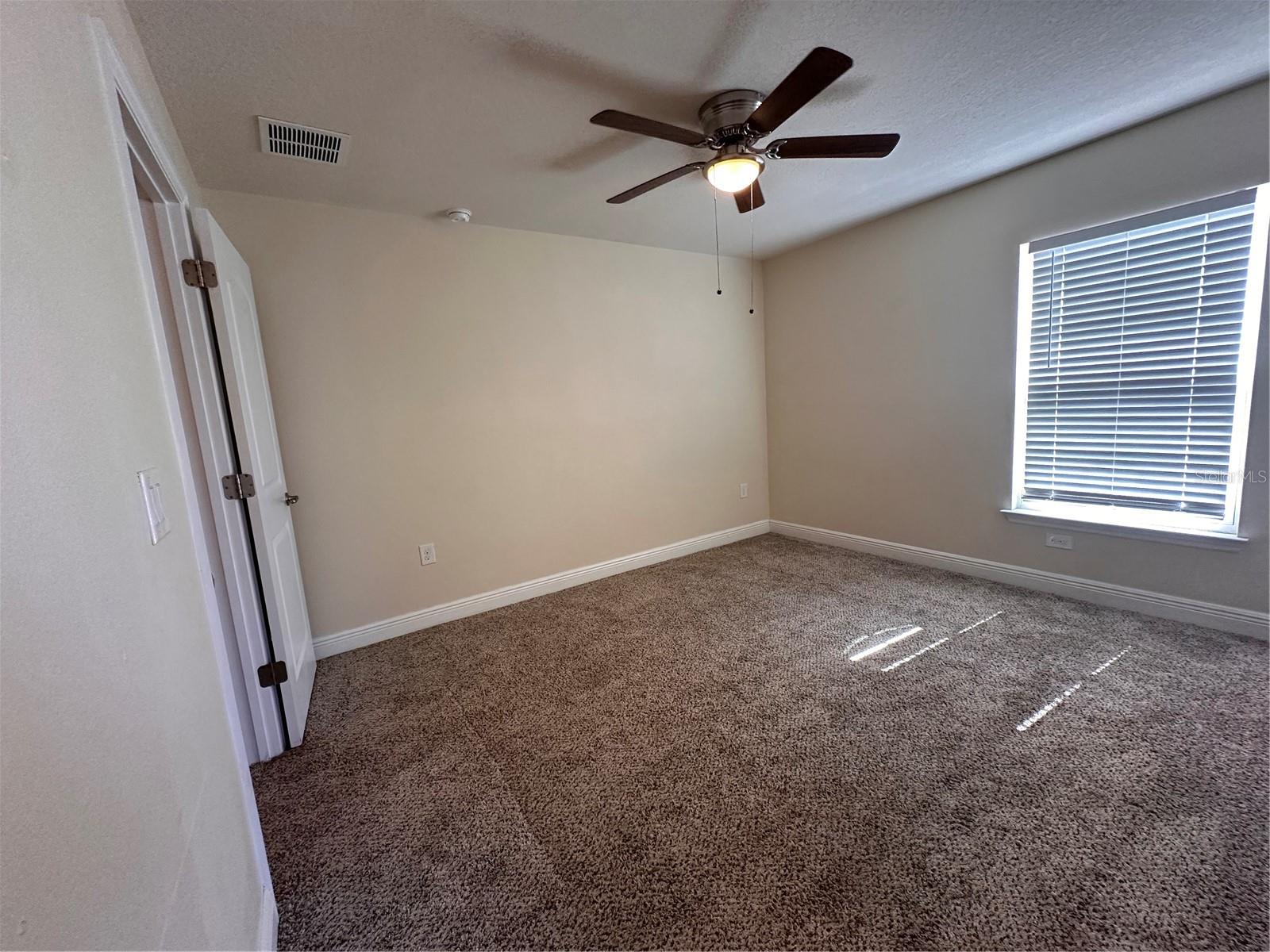 Image 33 of 56 For 402 Edith Drive