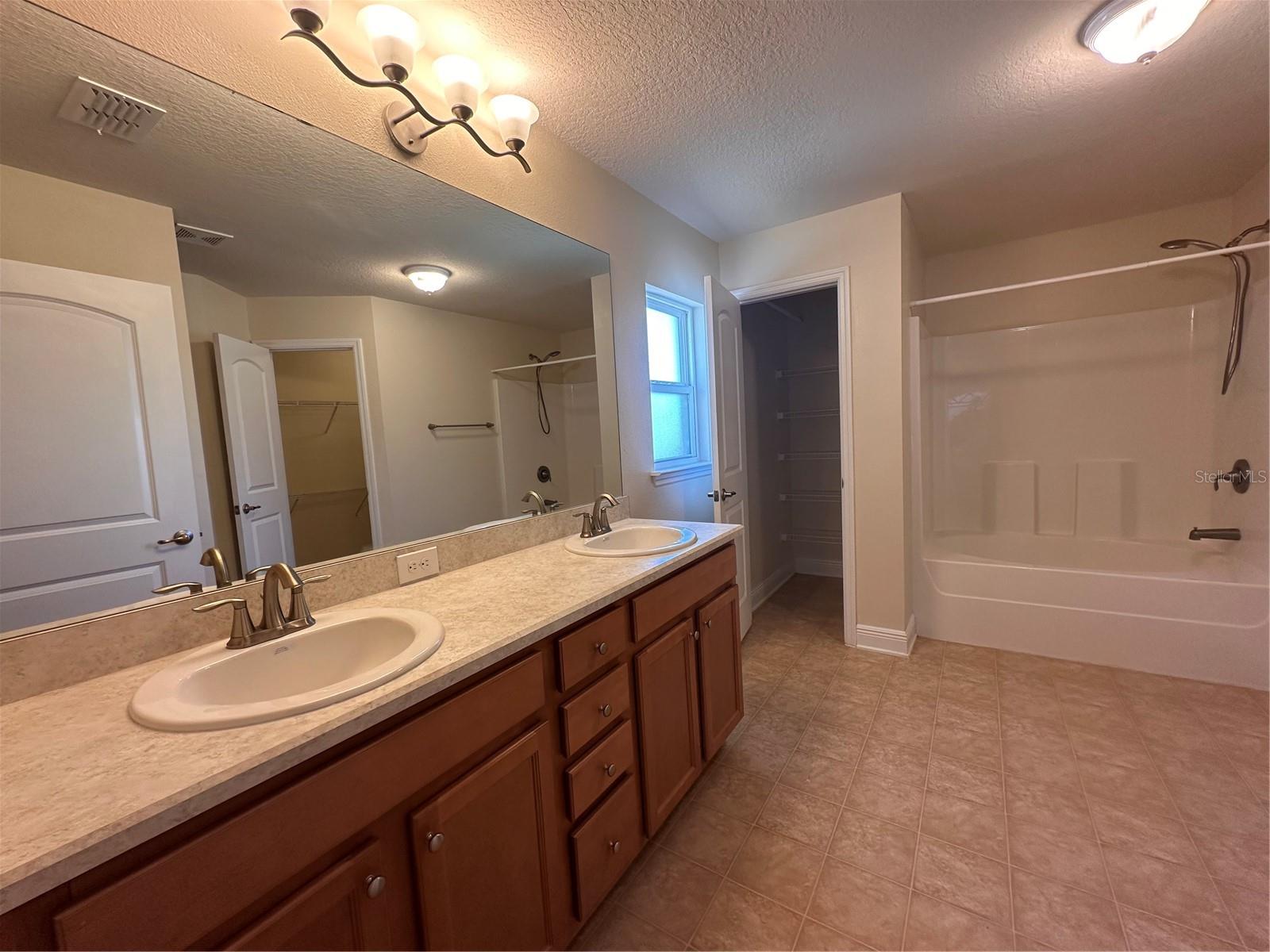 Image 47 of 56 For 402 Edith Drive