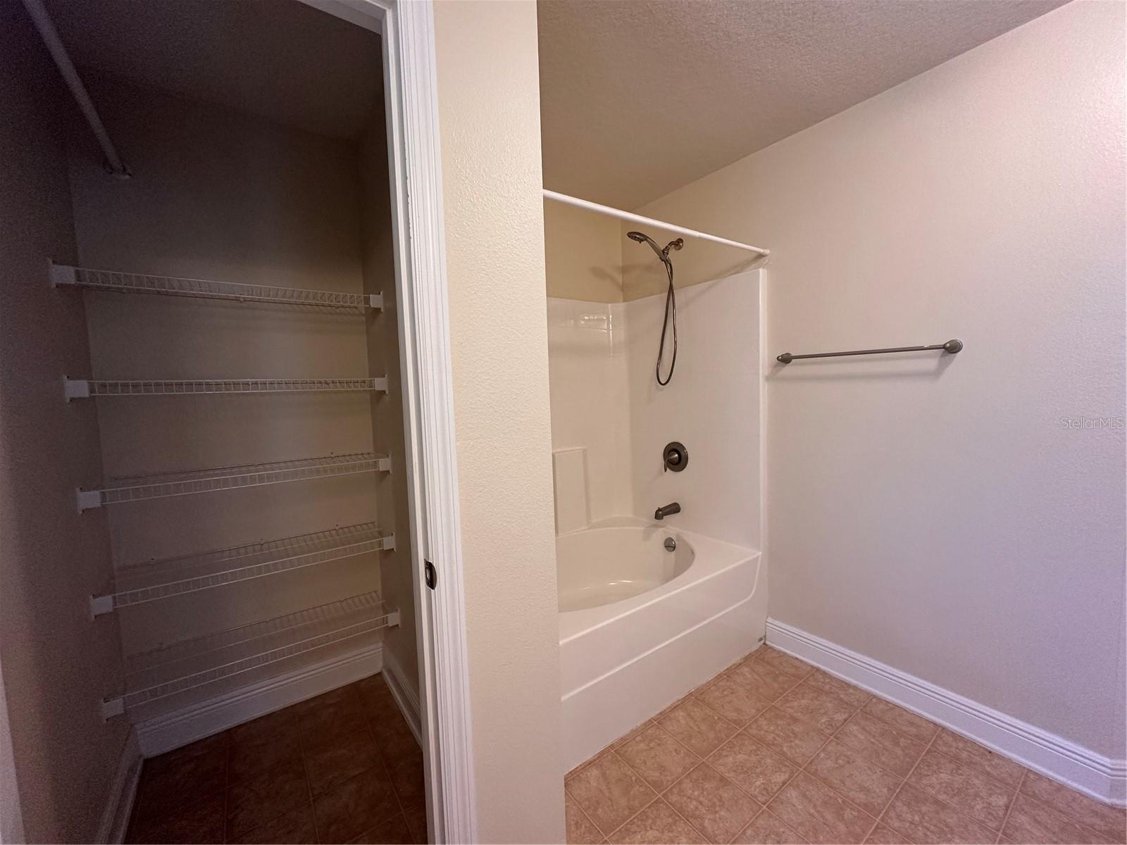 Image 48 of 56 For 402 Edith Drive