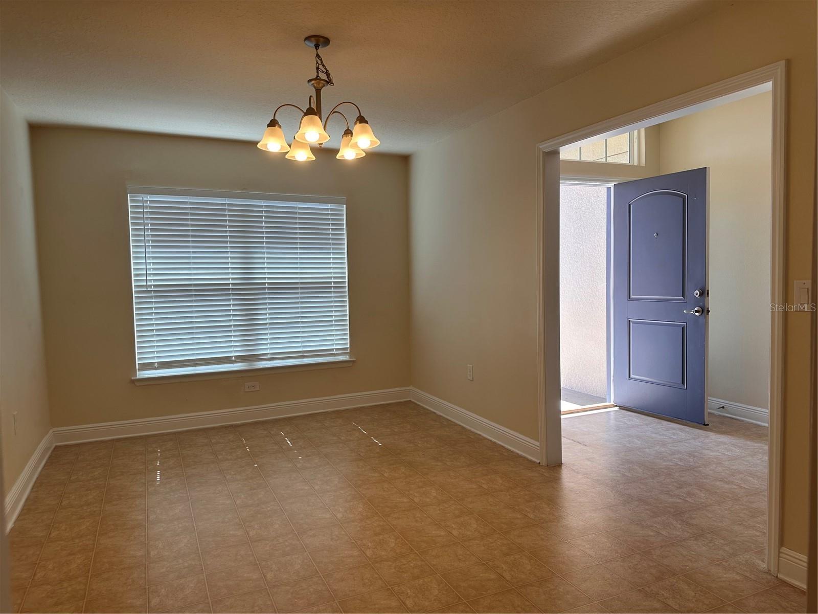 Image 7 of 56 For 402 Edith Drive