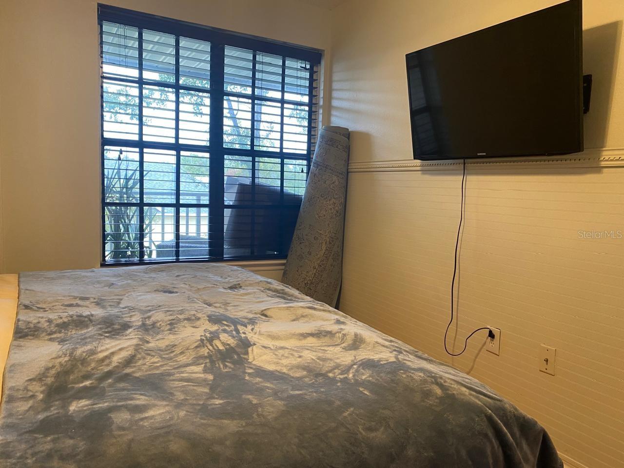 Image 16 of 23 For 1000 Horatio Street 305