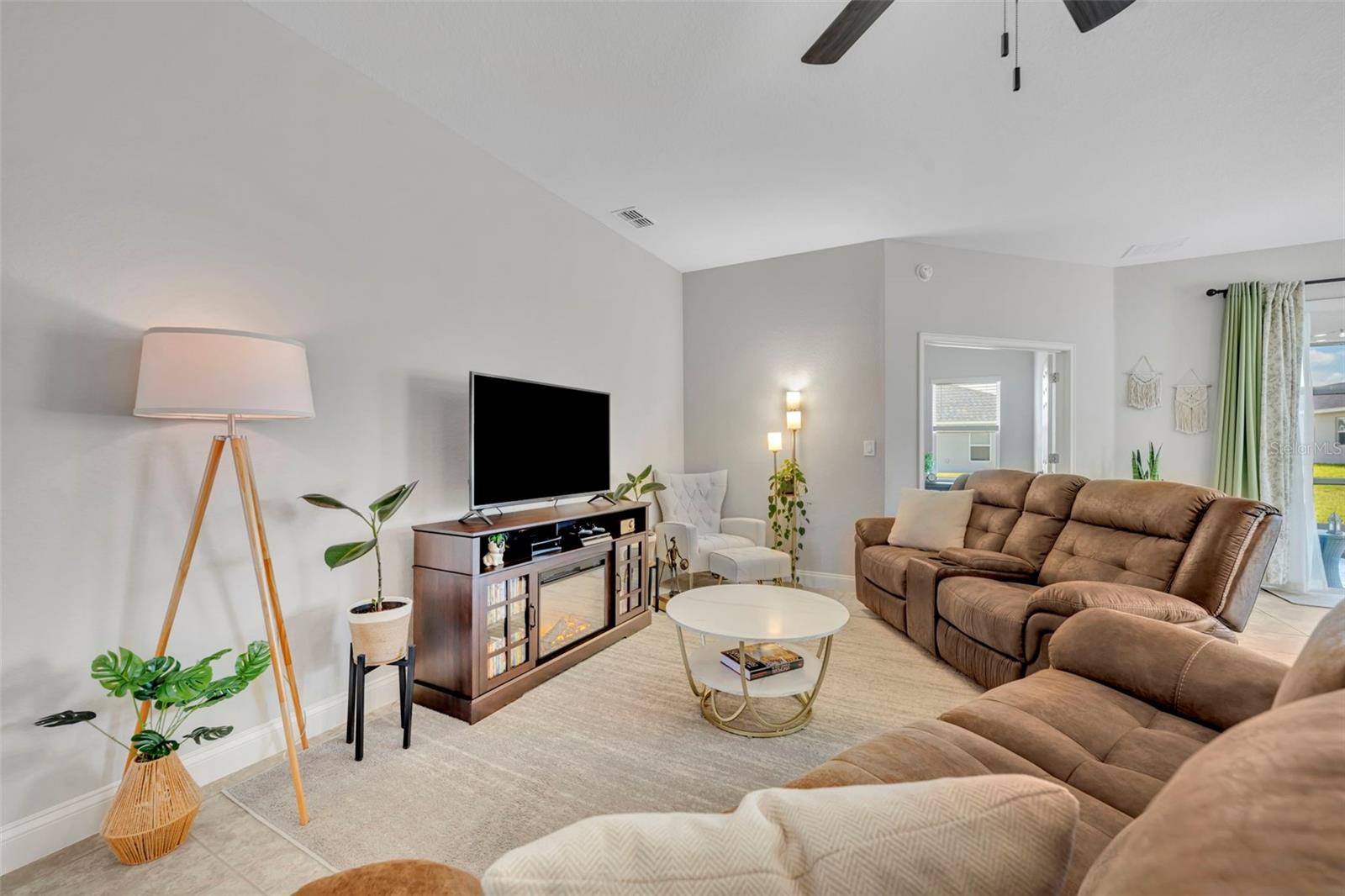 Image 7 of 45 For 1320 Melrose Street