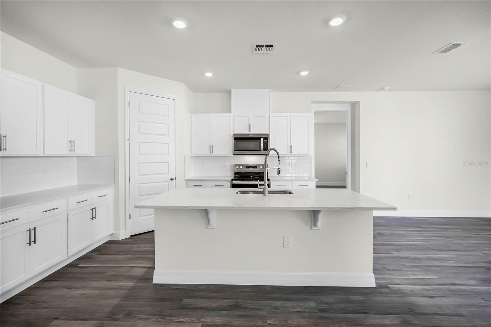 Image 6 of 30 For 5231 Ligonberry Street