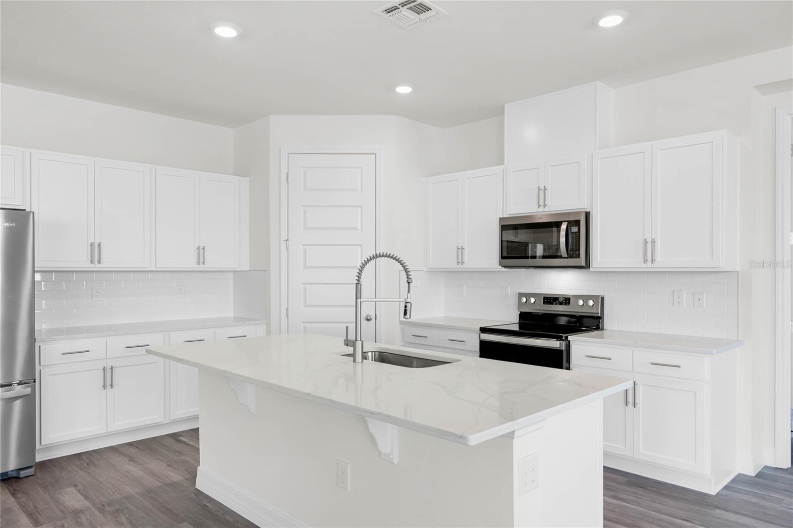 Image 7 of 30 For 5231 Ligonberry Street