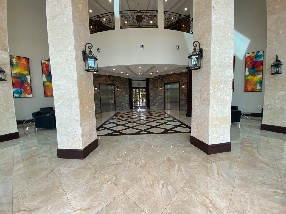 Image 4 of 20 For 4725 Sand Lake Road 212