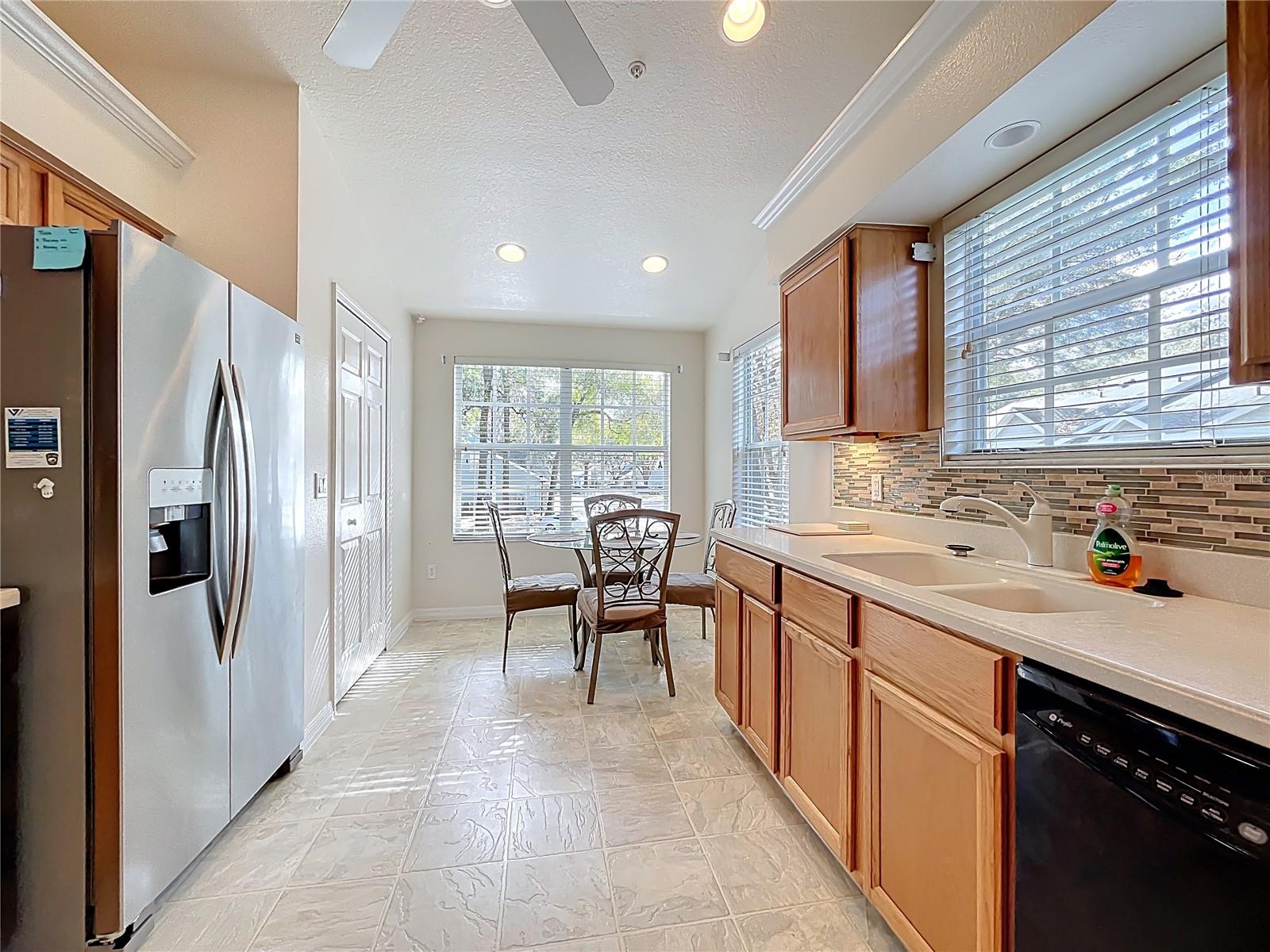 Image 15 of 46 For 1050 Loch Vail  21