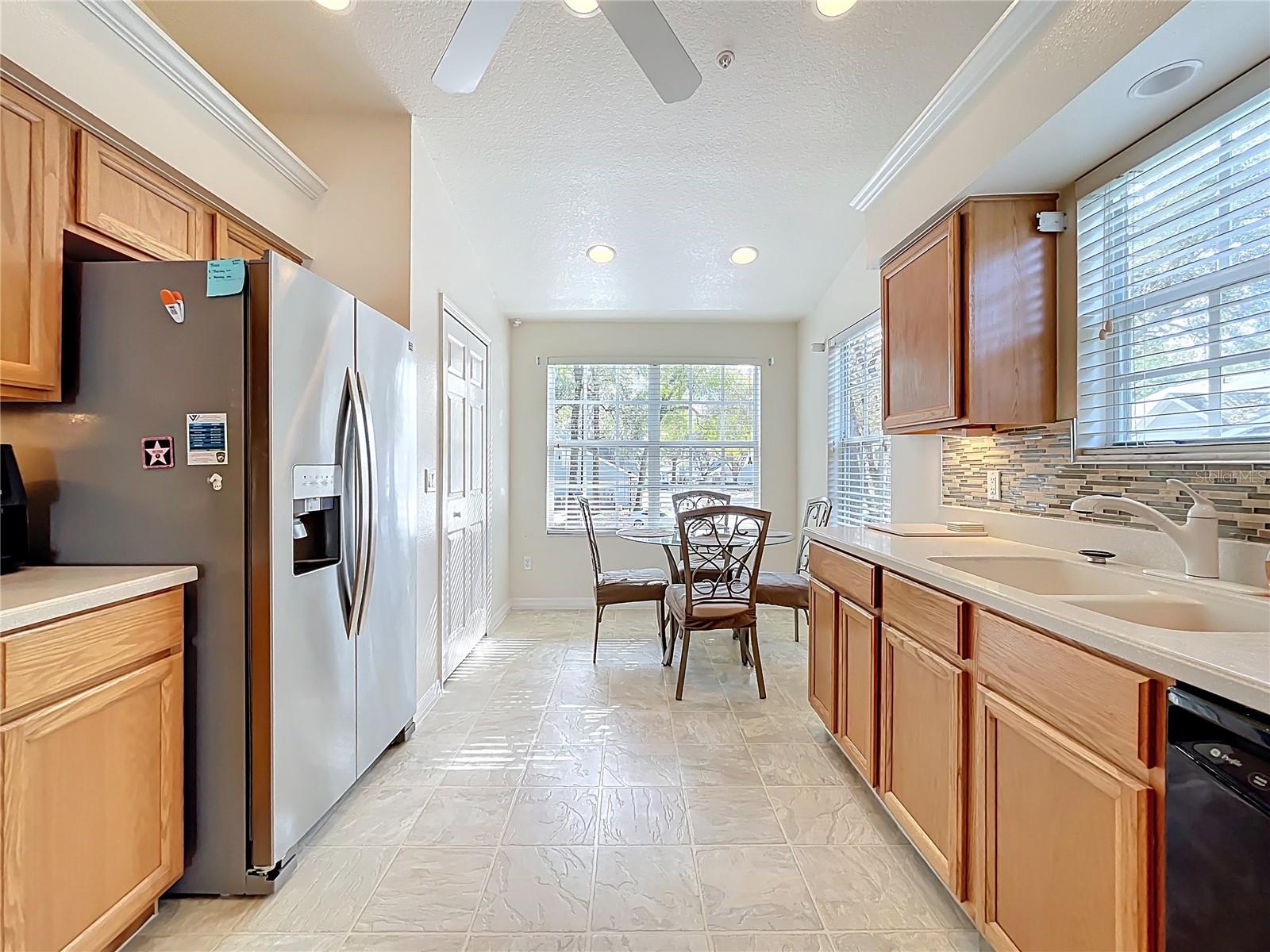 Image 16 of 46 For 1050 Loch Vail  21