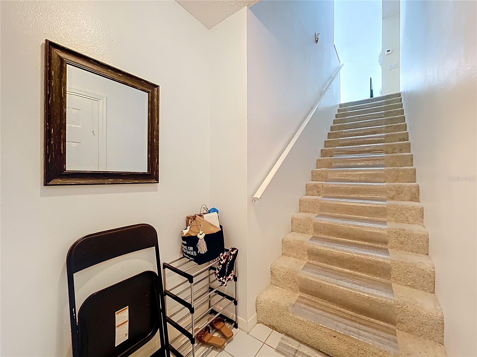 Image 5 of 46 For 1050 Loch Vail  21