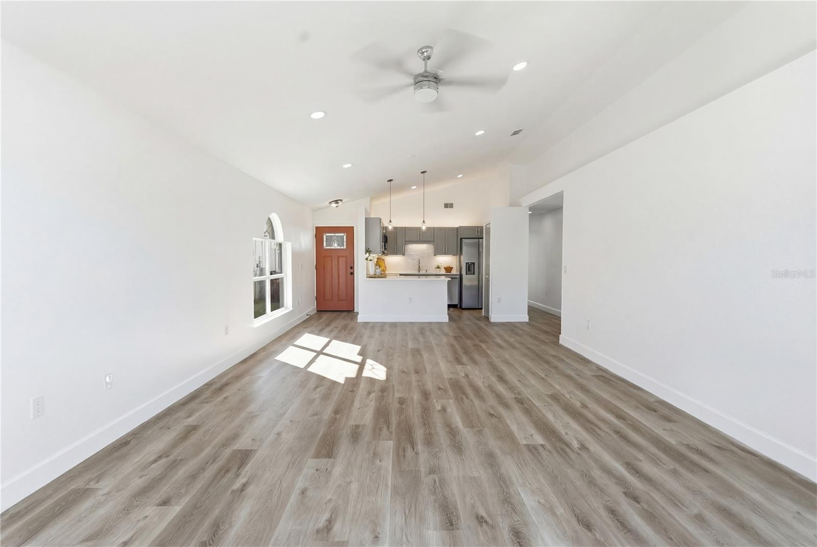 Image 10 of 44 For 461 Cadenza Drive