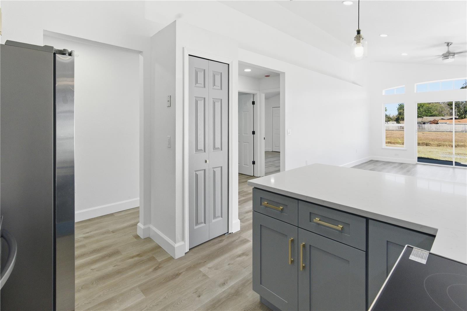 Image 17 of 44 For 461 Cadenza Drive