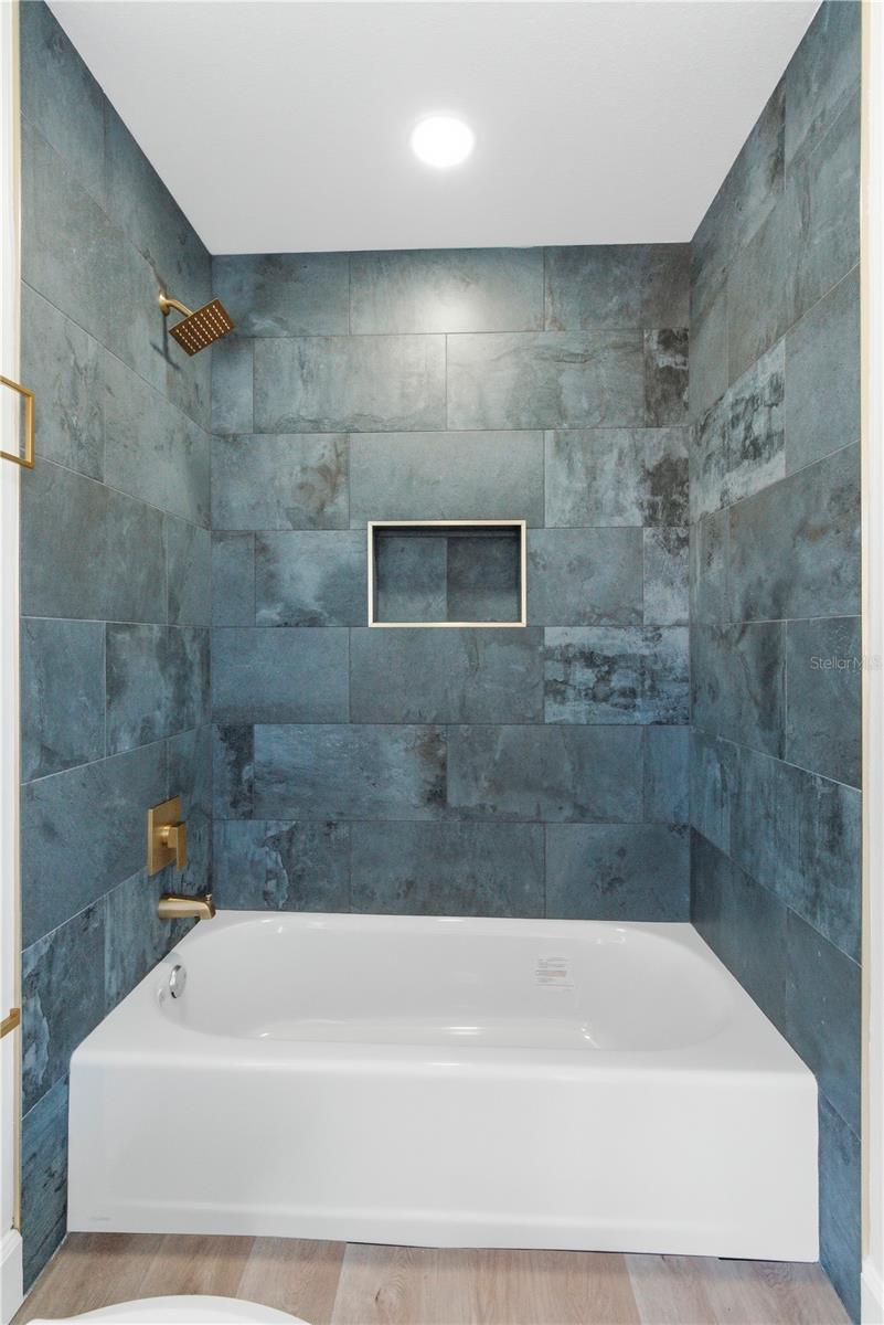 Image 22 of 44 For 461 Cadenza Drive