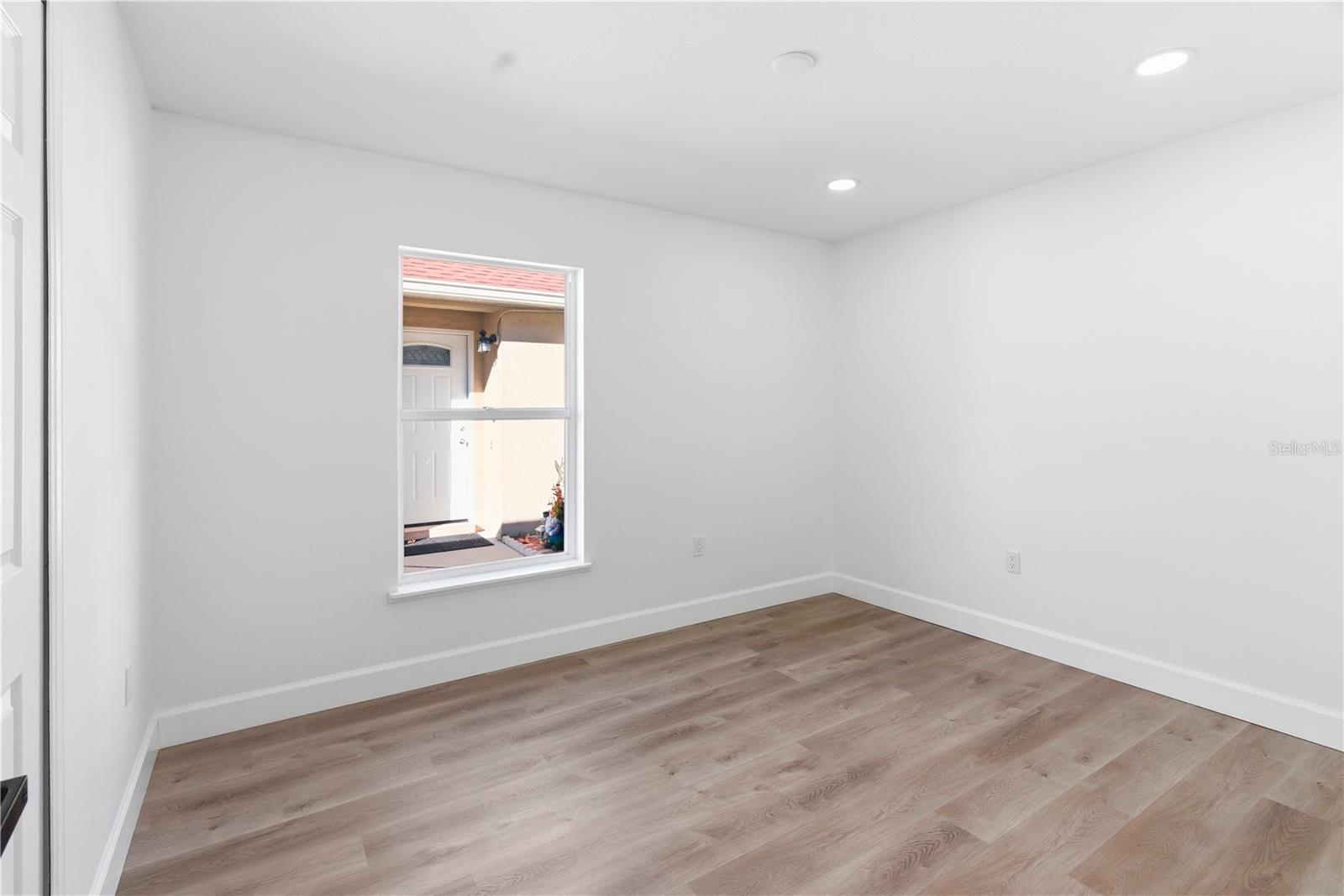 Image 29 of 44 For 461 Cadenza Drive