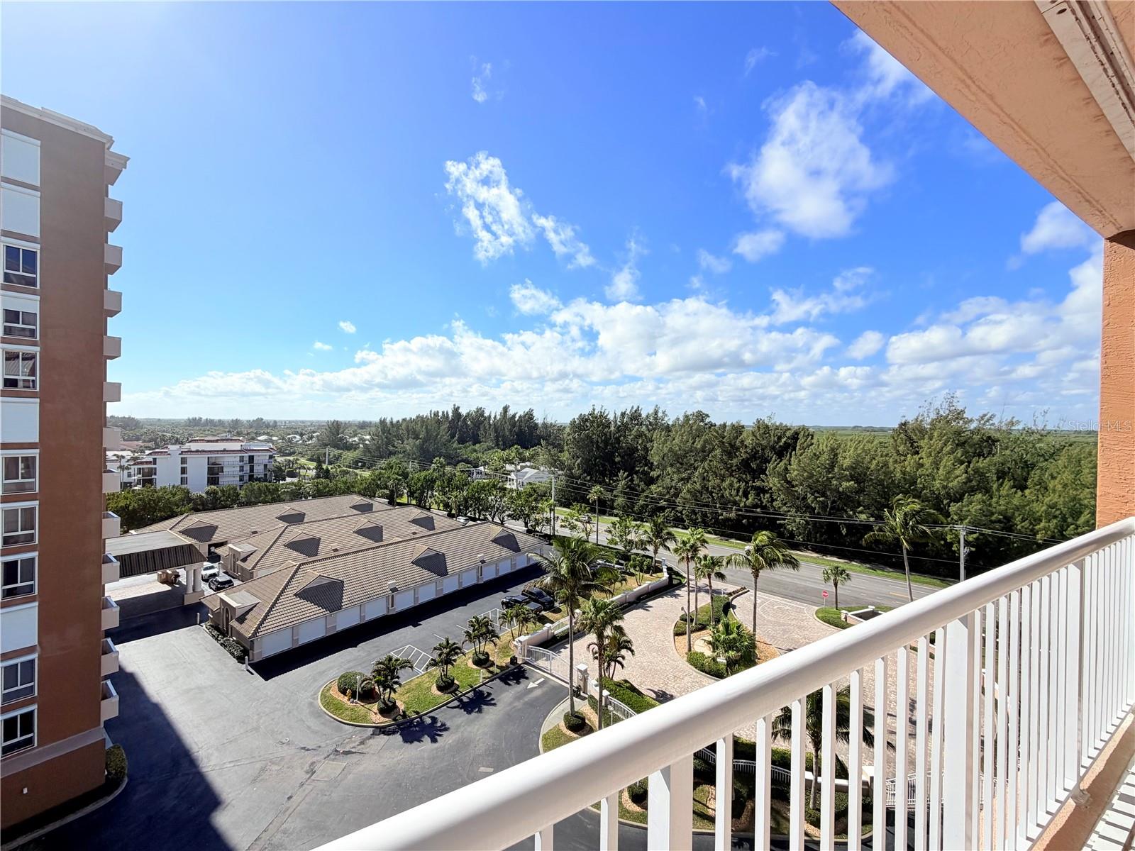 Image 6 of 46 For 4180 Highway A1a 805