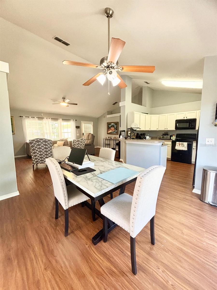 Image 14 of 36 For 1921 Nicholas Place