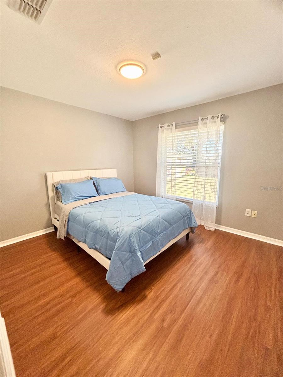 Image 21 of 36 For 1921 Nicholas Place