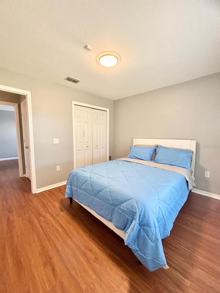 Image 22 of 36 For 1921 Nicholas Place