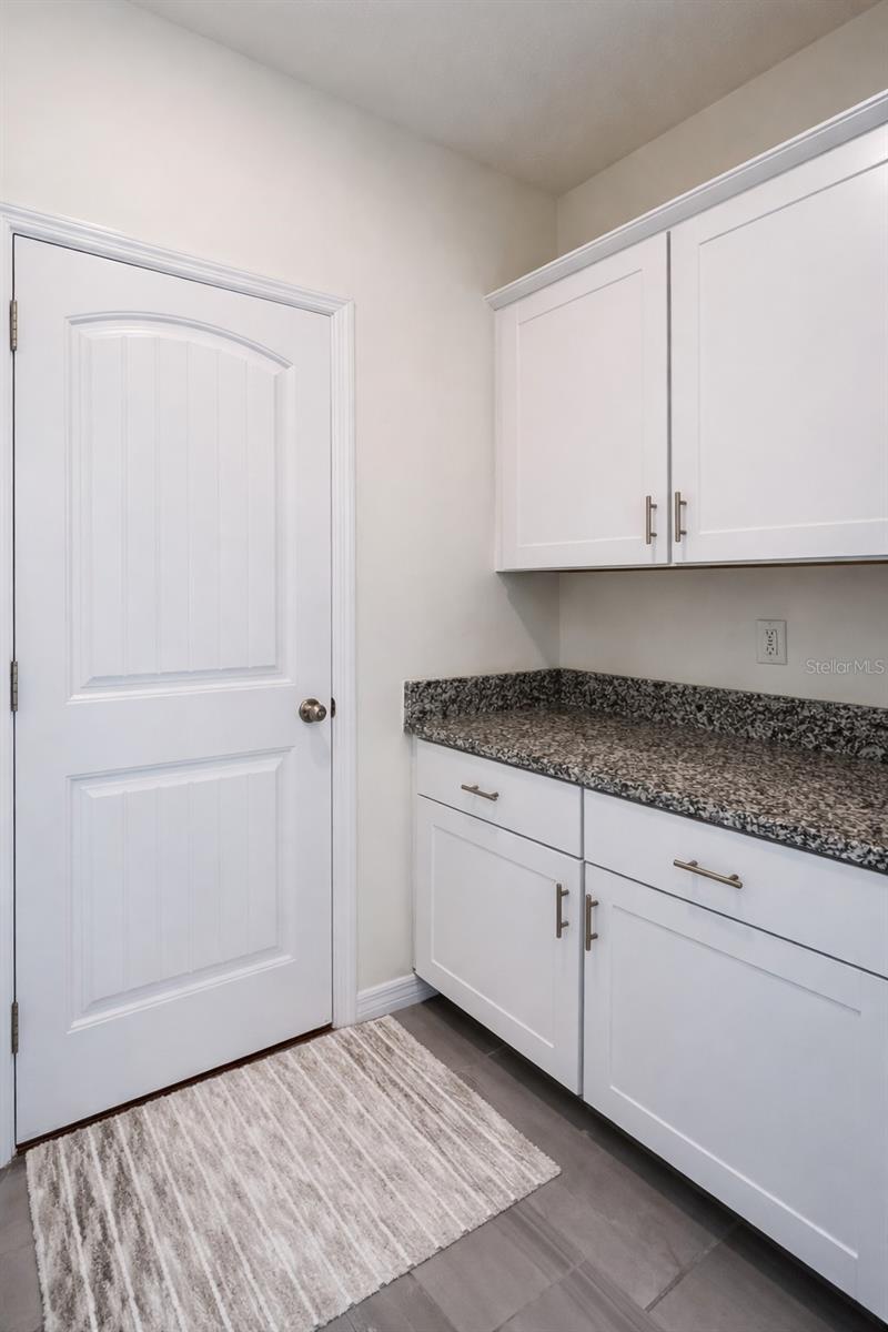 Image 13 of 42 For 11021 Bostwick Alley