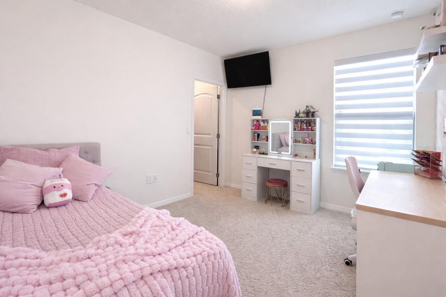 Image 22 of 42 For 11021 Bostwick Alley