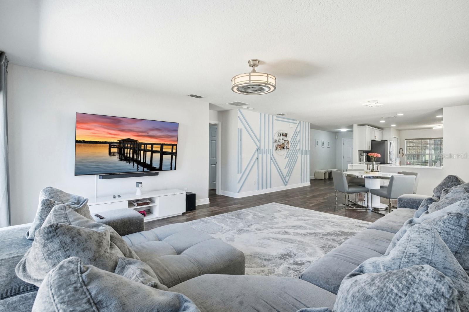 Image 7 of 32 For 2649 Bullion Loop