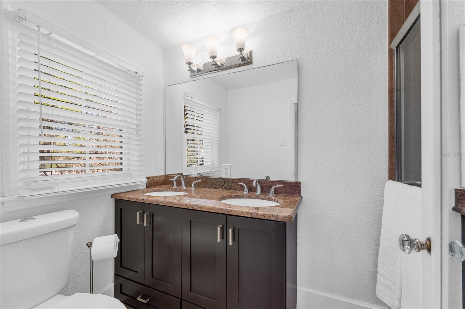 Image 28 of 45 For 234 Detmar Drive