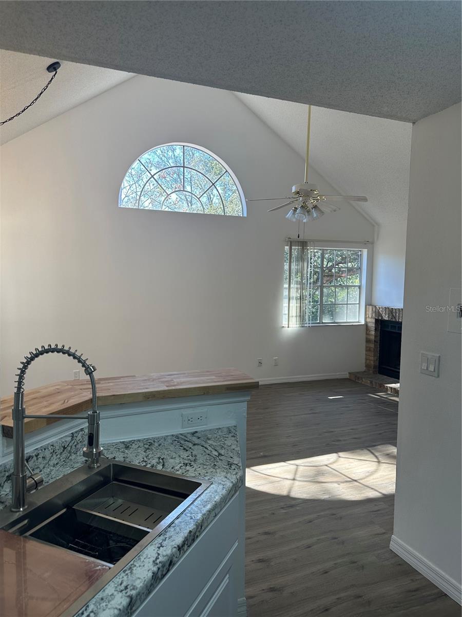 Image 14 of 27 For 624 Cambridge Way 104