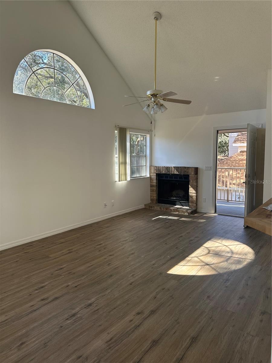 Image 2 of 27 For 624 Cambridge Way 104