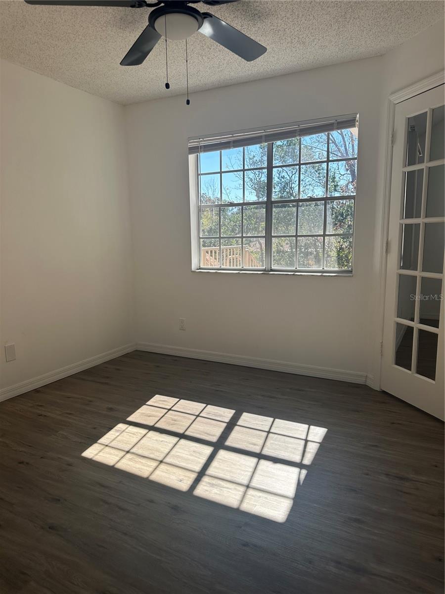 Image 6 of 27 For 624 Cambridge Way 104