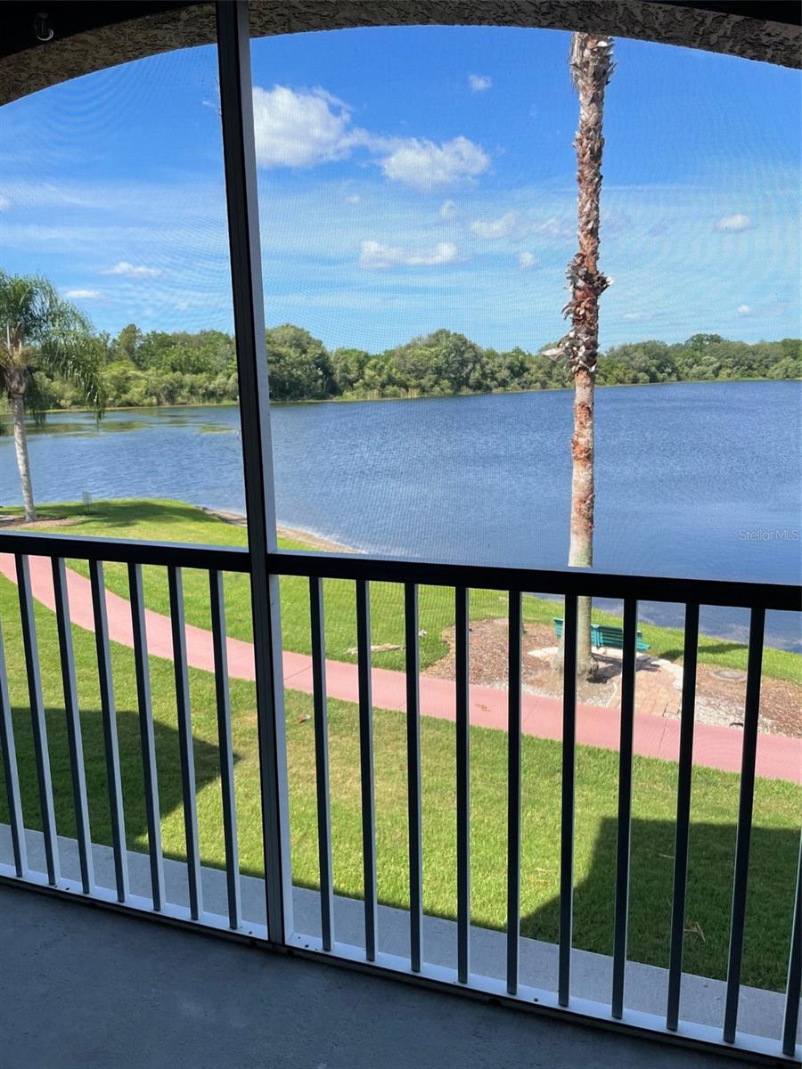 Image 21 of 47 For 1909 Summer Club Drive 211