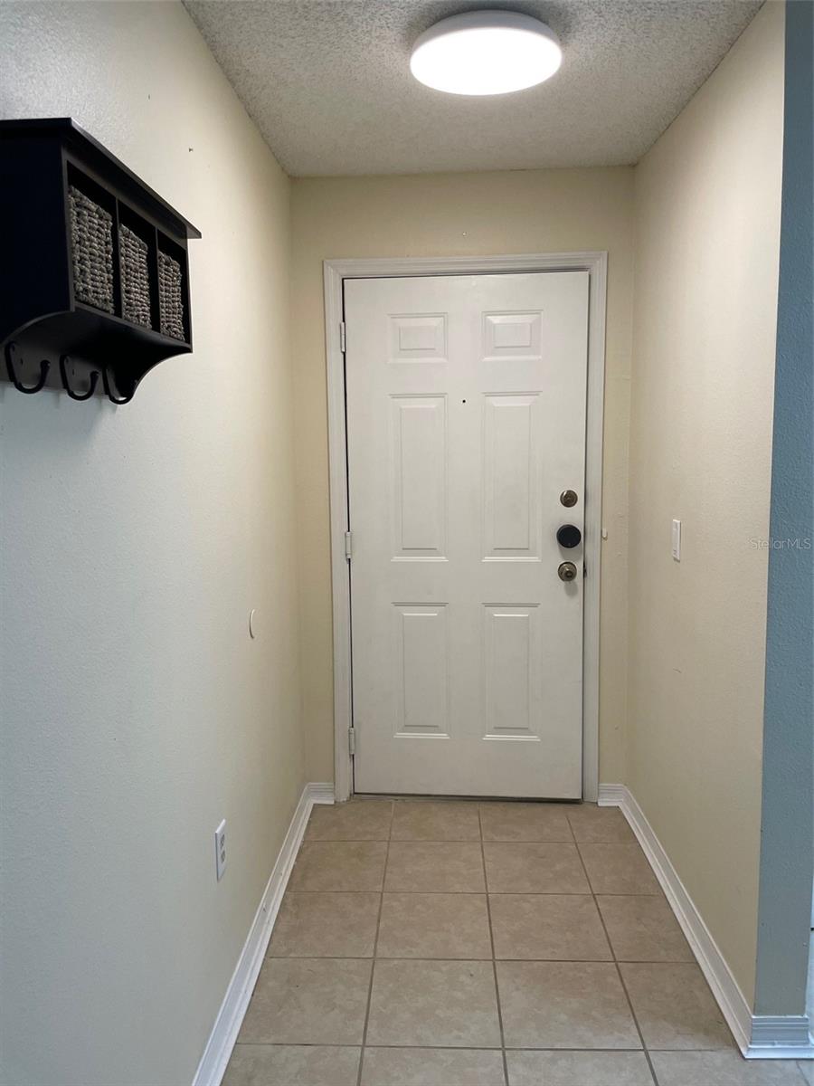 Image 31 of 47 For 1909 Summer Club Drive 211