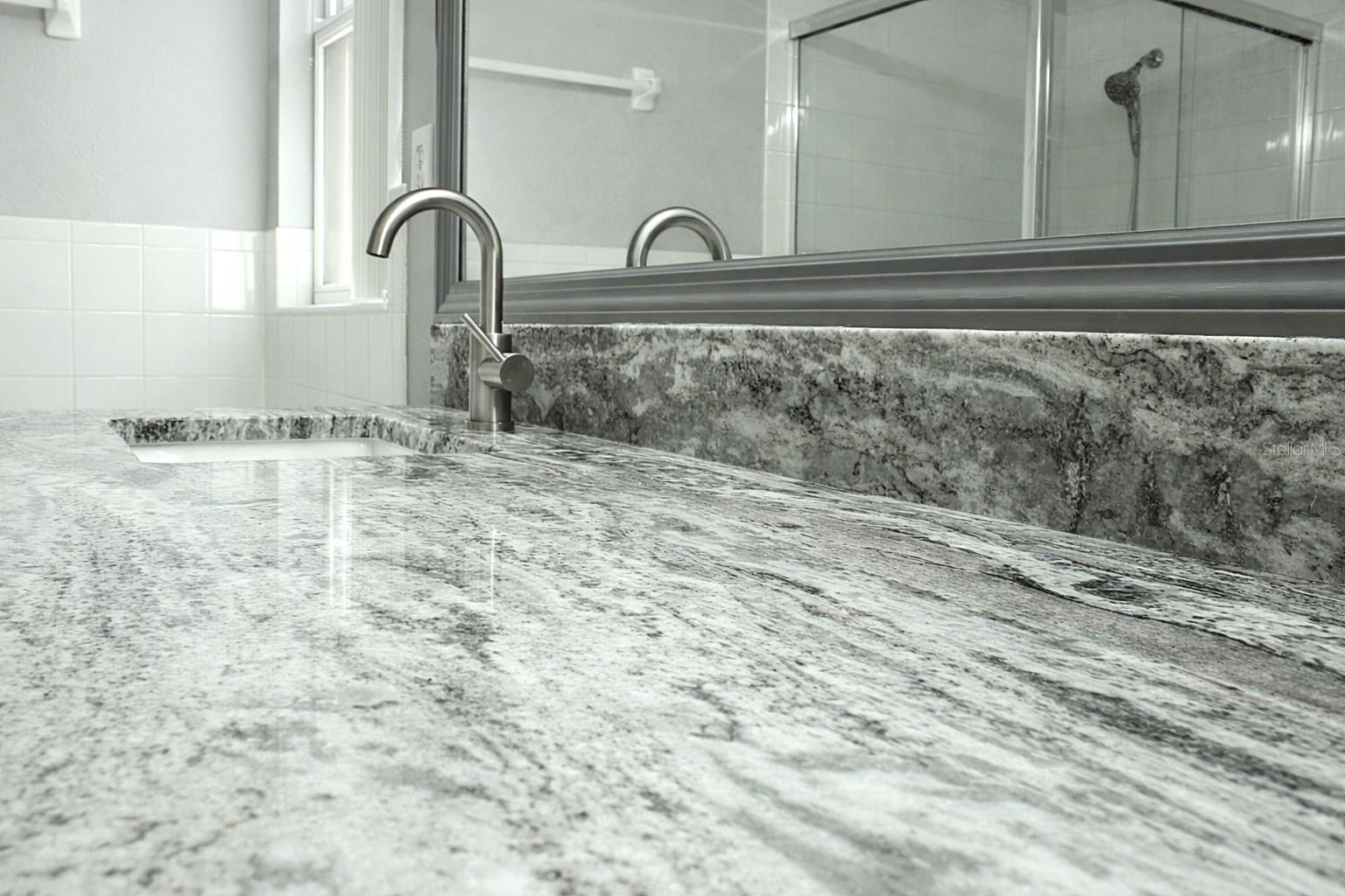 Image 16 of 38 For 9985 Shadow Creek Dr