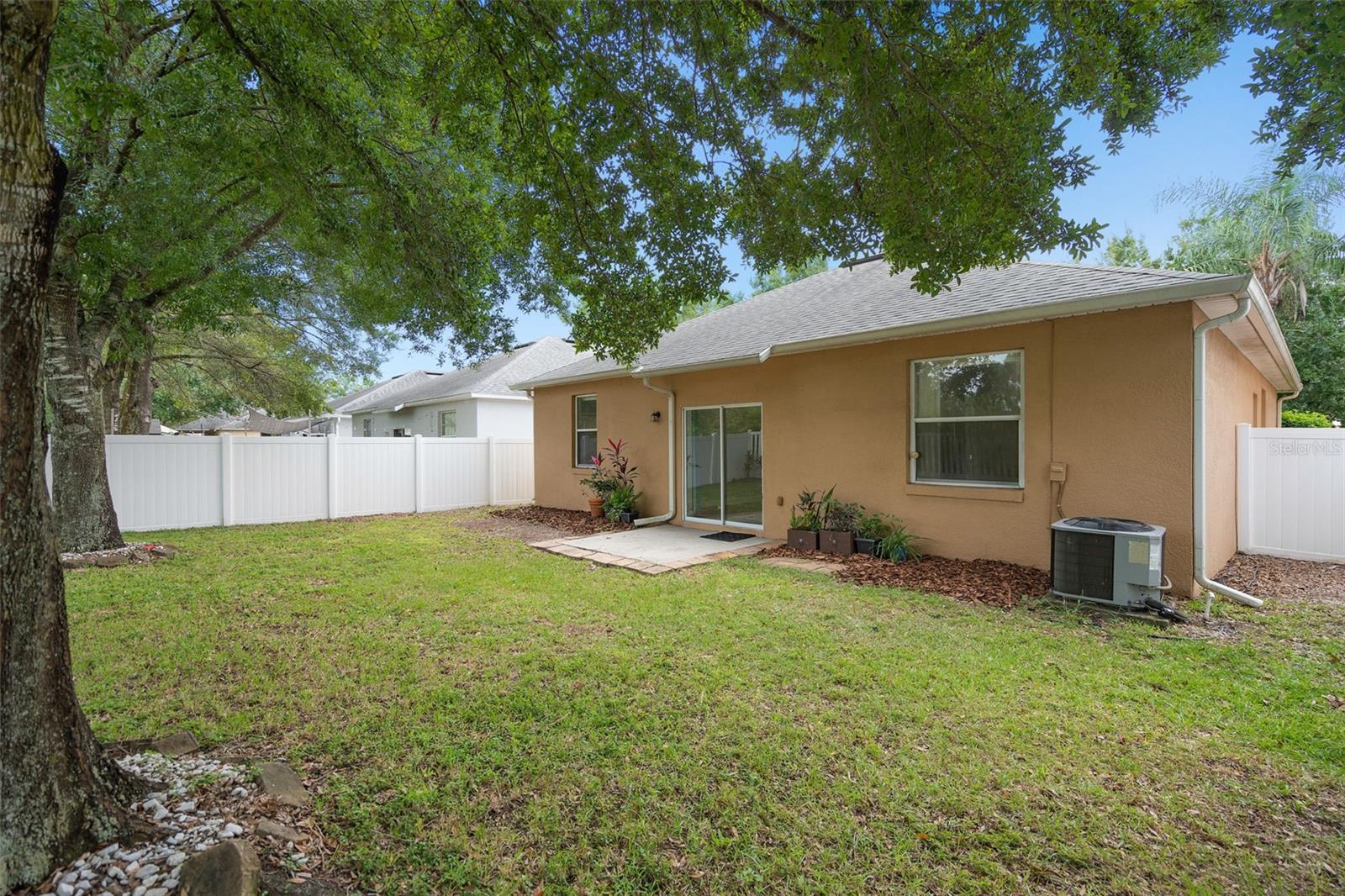 Image 30 of 38 For 9985 Shadow Creek Dr