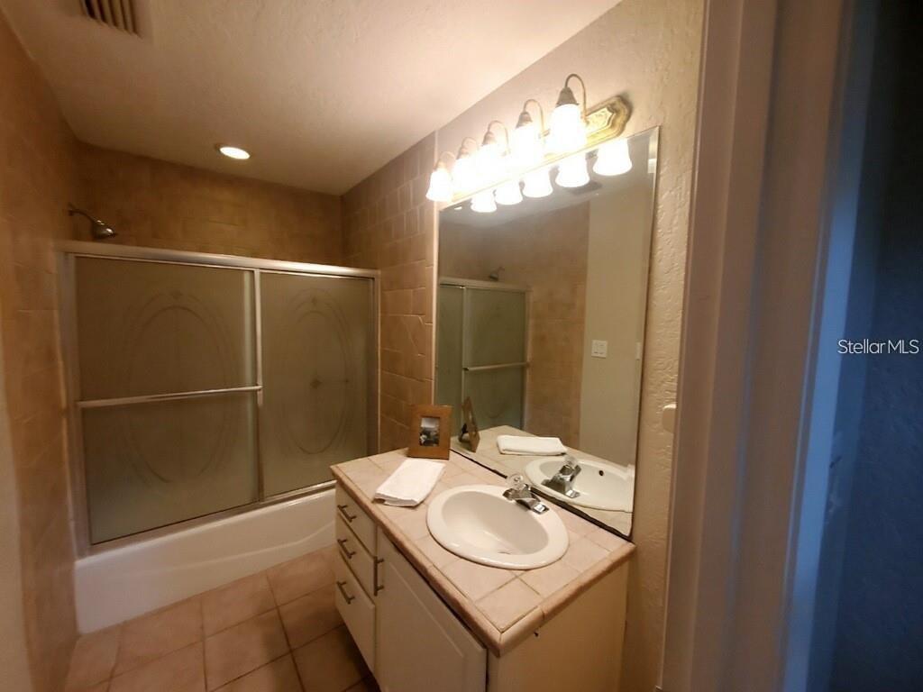 Image 12 of 21 For 1812 Pineview Circle