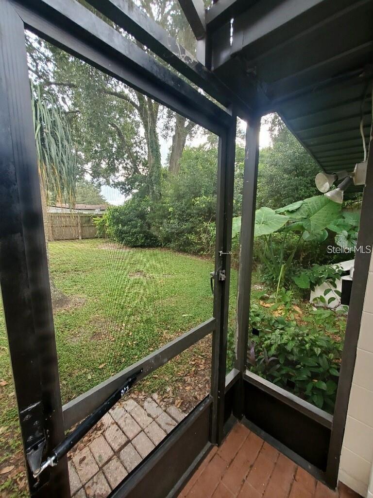 Image 21 of 21 For 1812 Pineview Circle