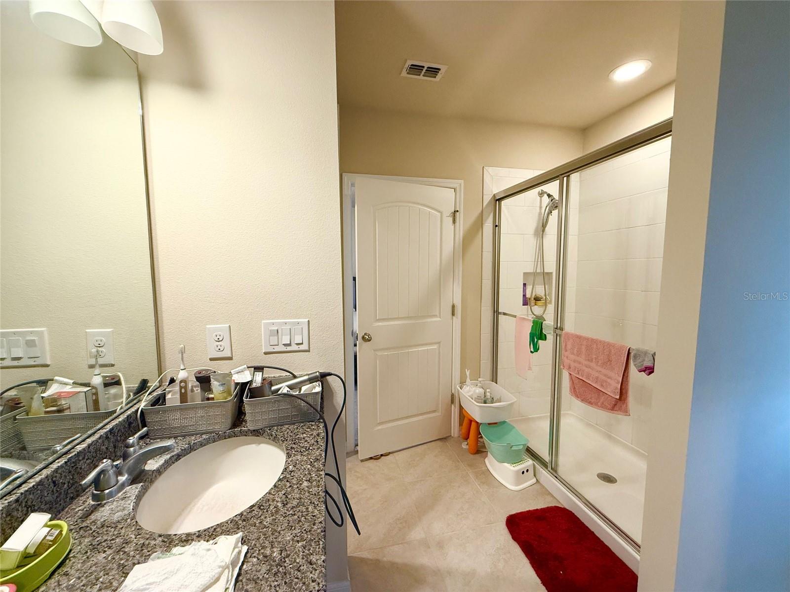 Image 20 of 41 For 16737 Harper Cove Drive