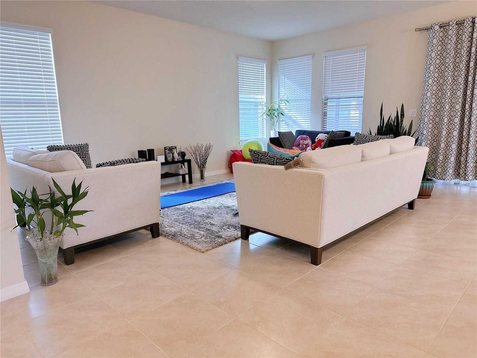 Image 28 of 41 For 16737 Harper Cove Drive