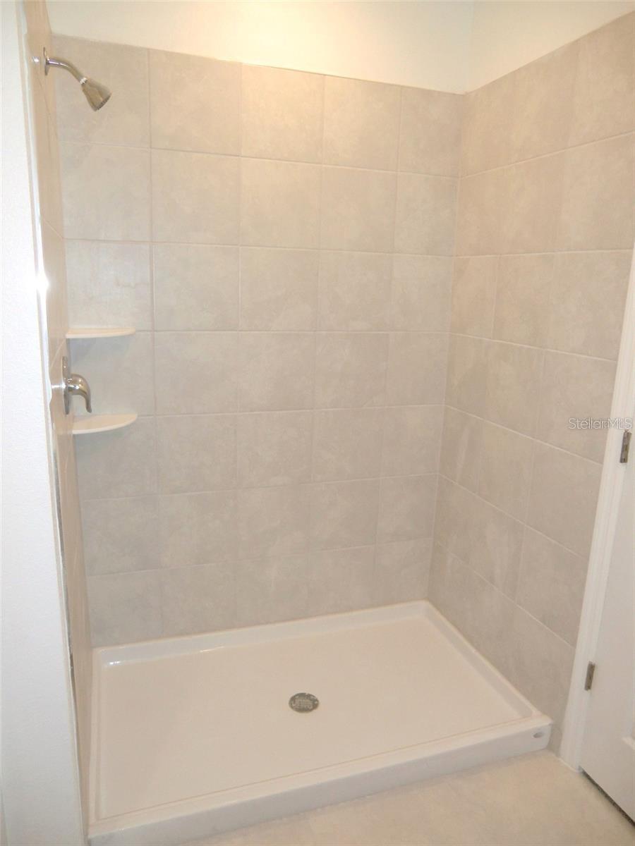 Image 15 of 27 For 364 Loch Court