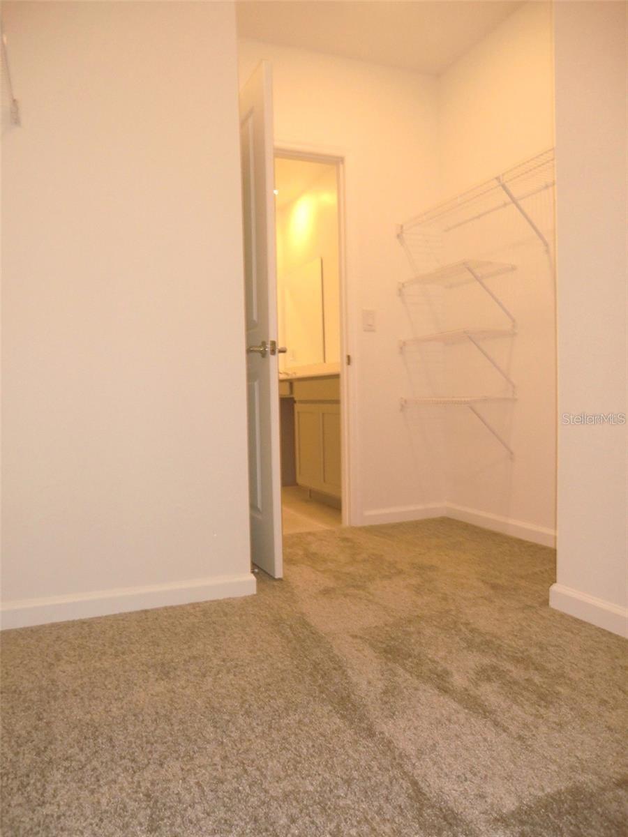 Image 16 of 27 For 364 Loch Court