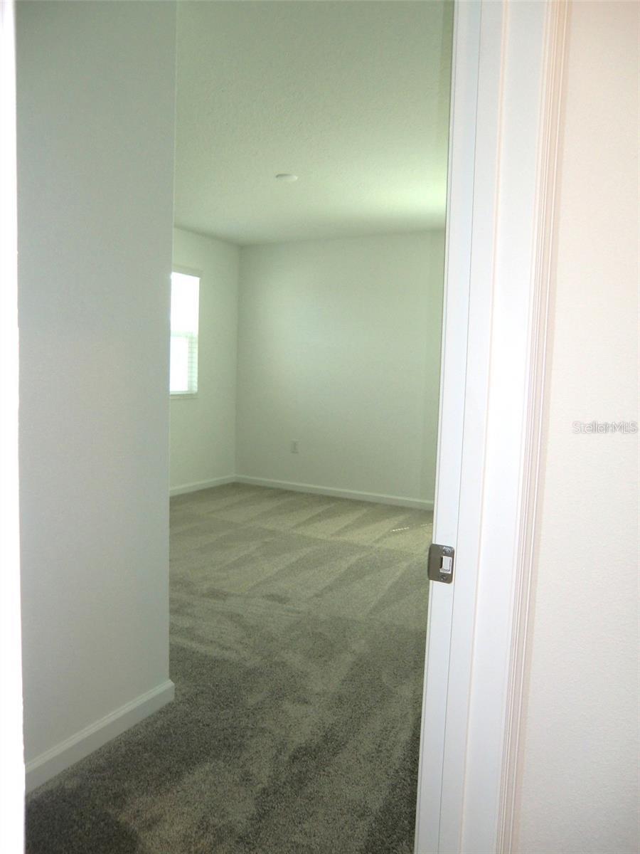 Image 26 of 27 For 364 Loch Court