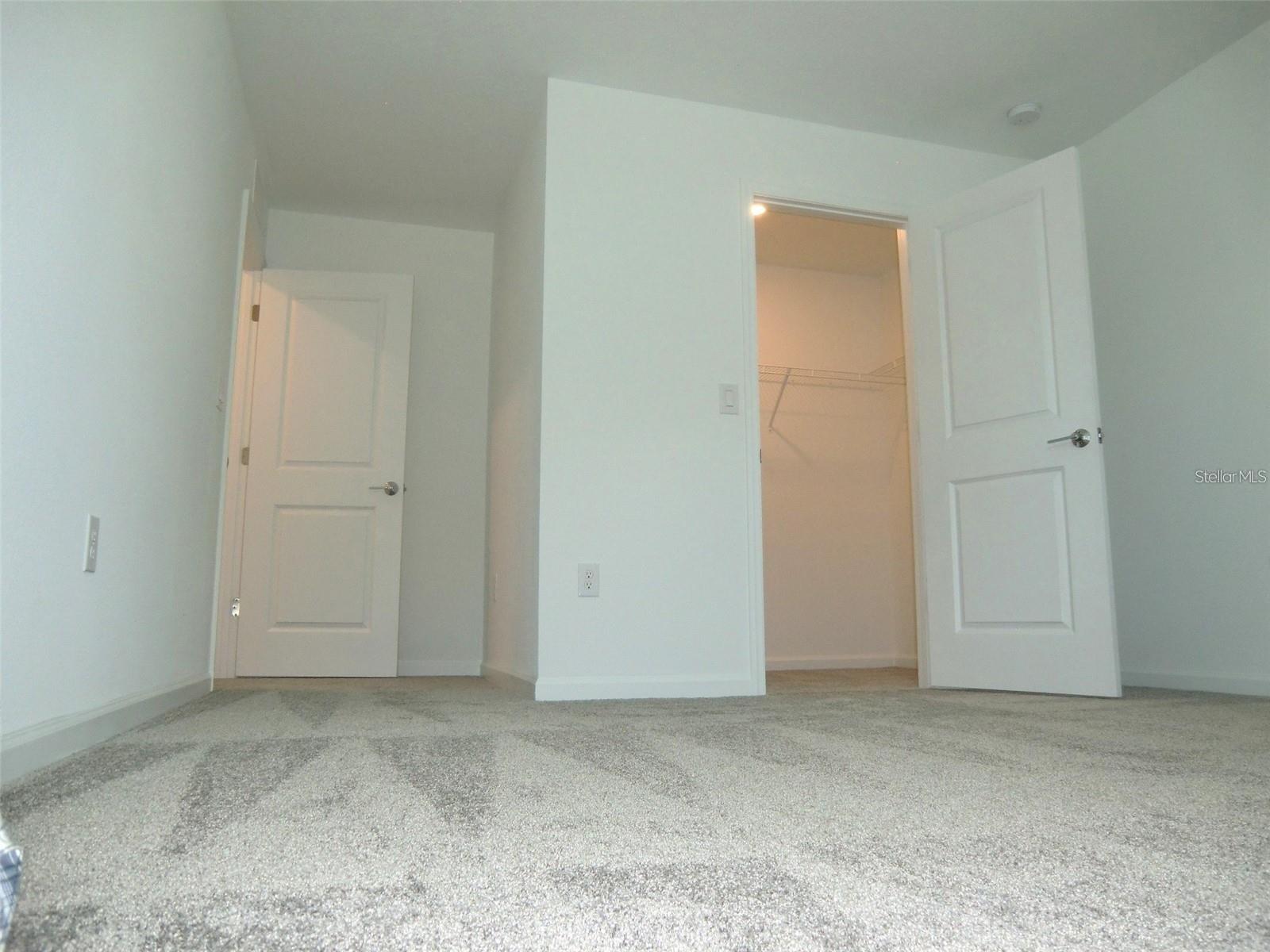 Image 27 of 27 For 364 Loch Court