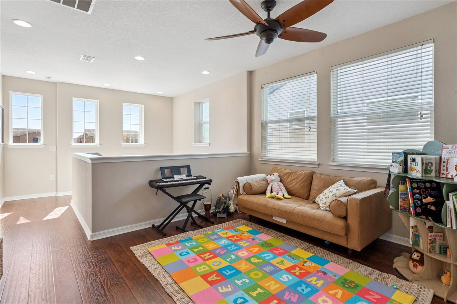 Image 25 of 67 For 17059 Harbor Oak Parkway