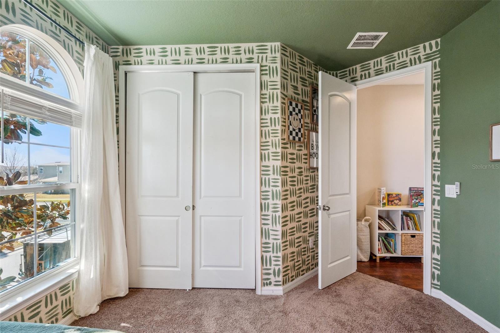 Image 32 of 67 For 17059 Harbor Oak Parkway