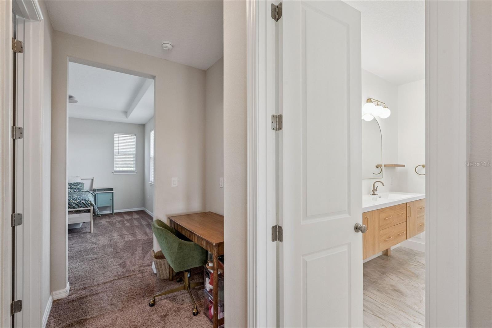 Image 35 of 67 For 17059 Harbor Oak Parkway