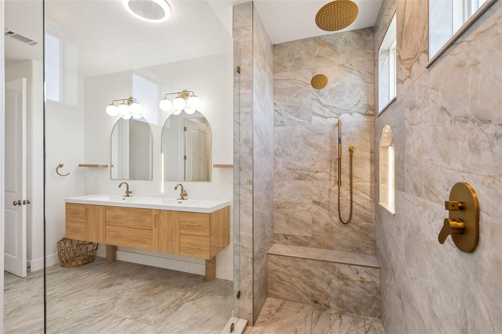 Image 38 of 67 For 17059 Harbor Oak Parkway